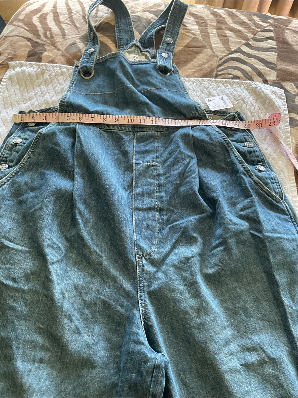 FREE PEOPLE
rambler overalls
Wide-Leg Denim
color: navy - Picture 4 of 8